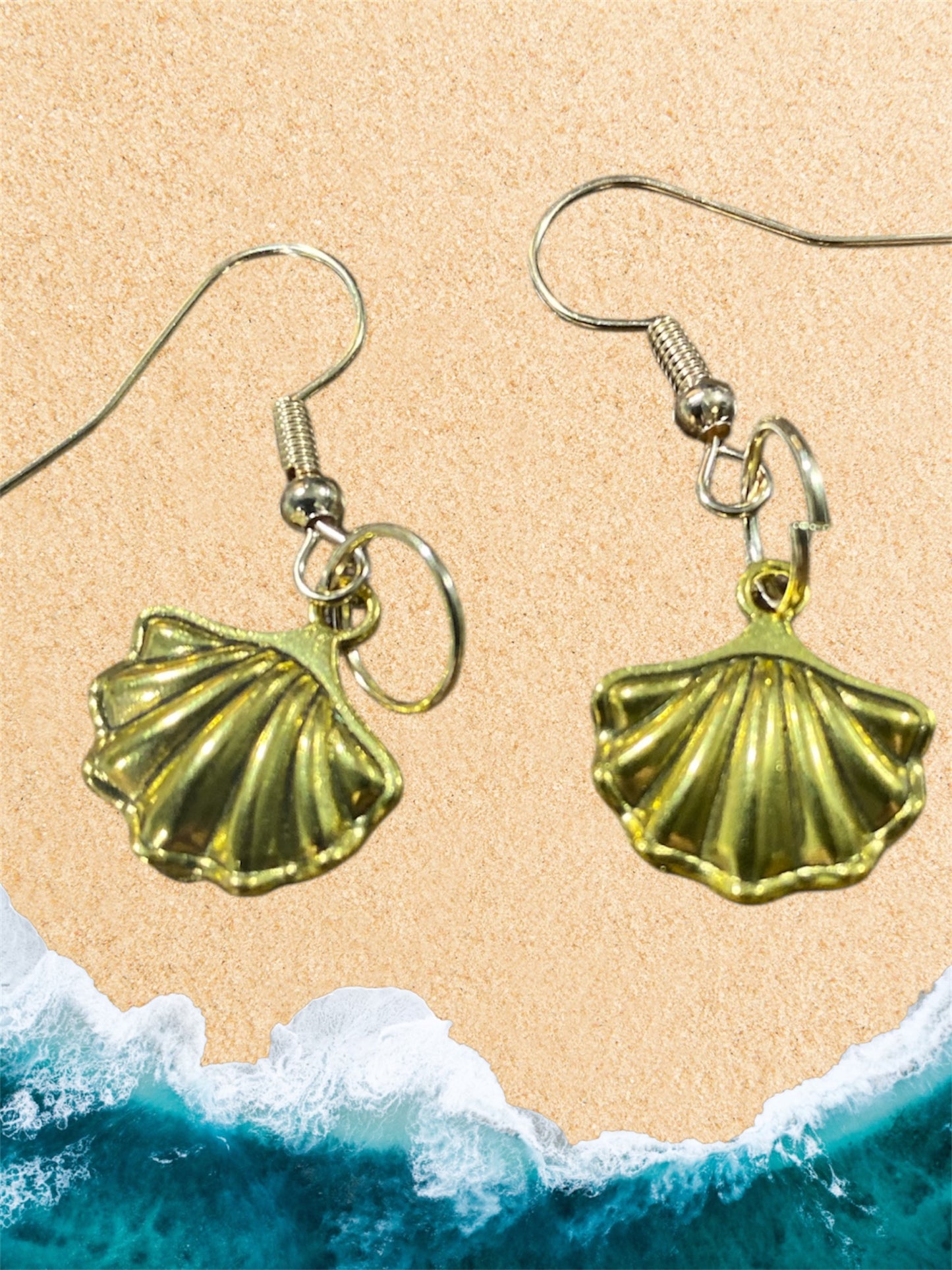 Shell earrings