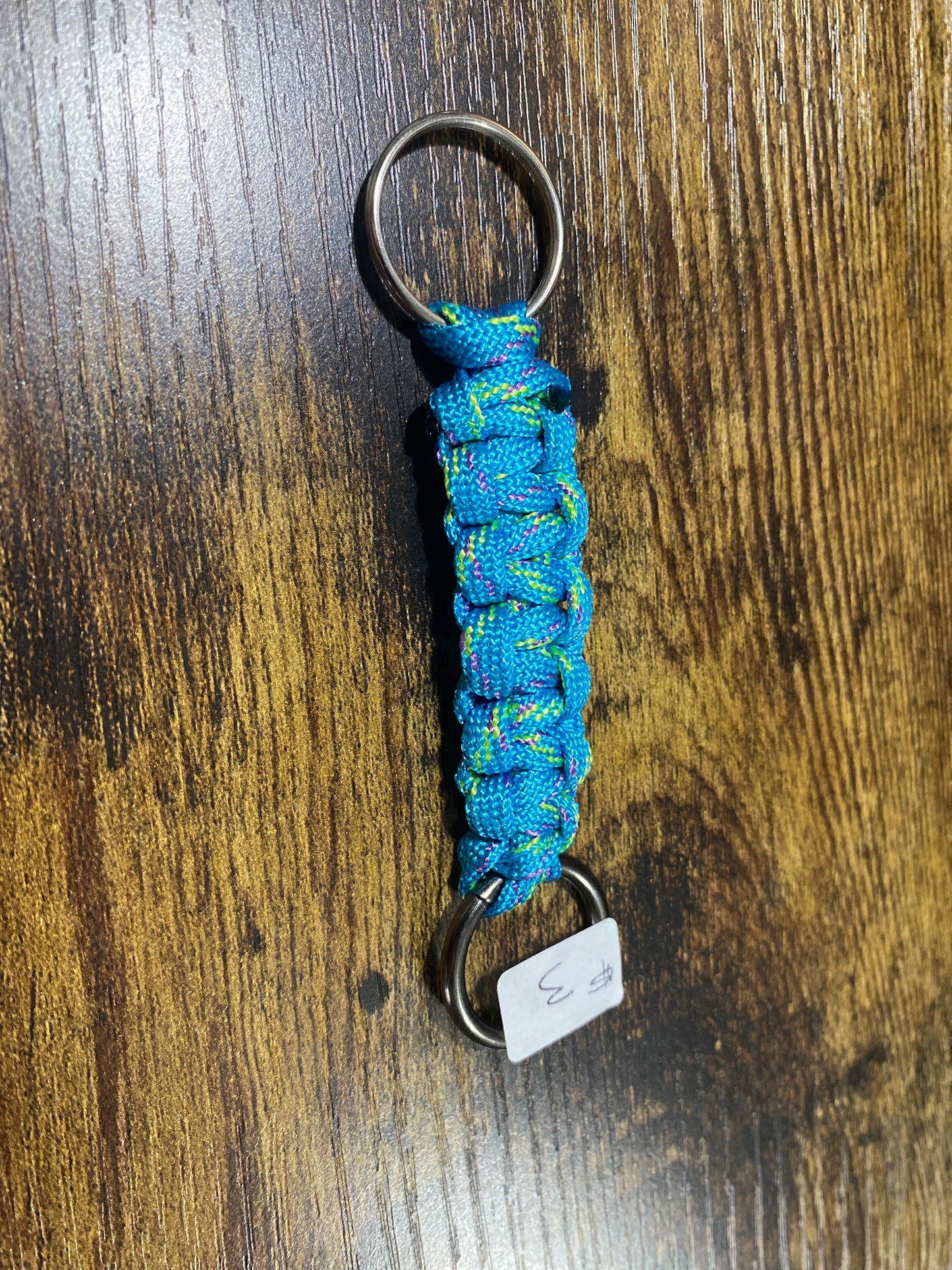 Paracord keychains
