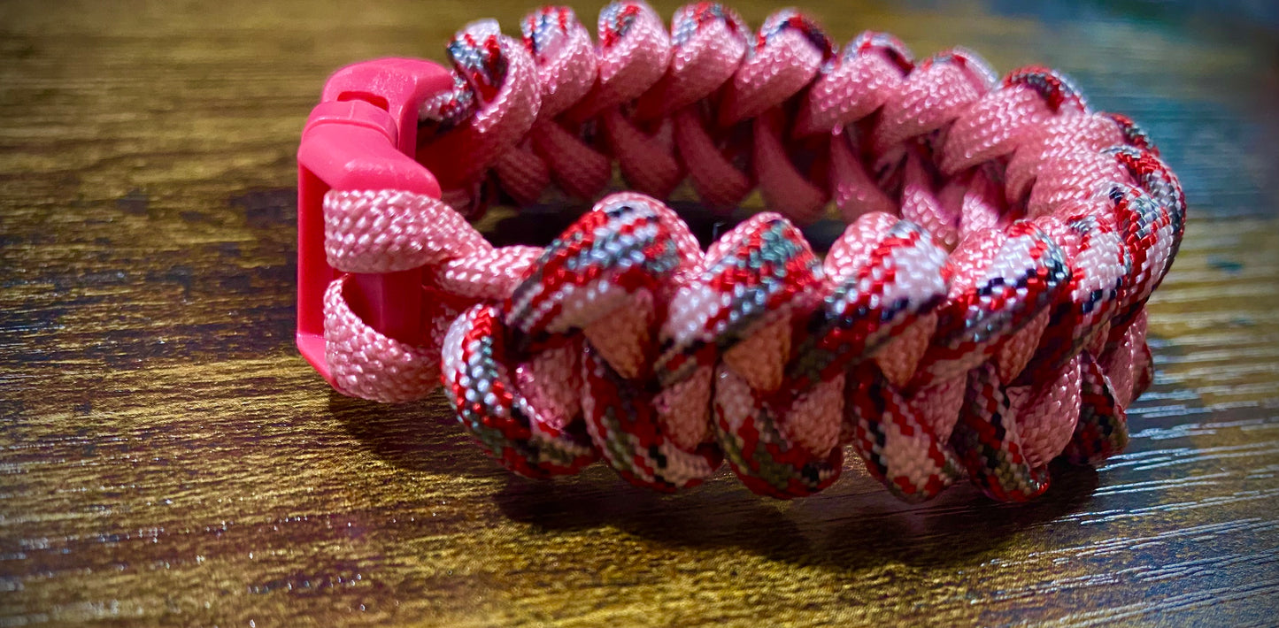 Paracord bracelet