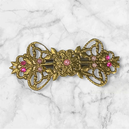Hair barrettes, and clips ￼