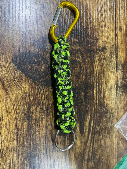 Paracord keychain