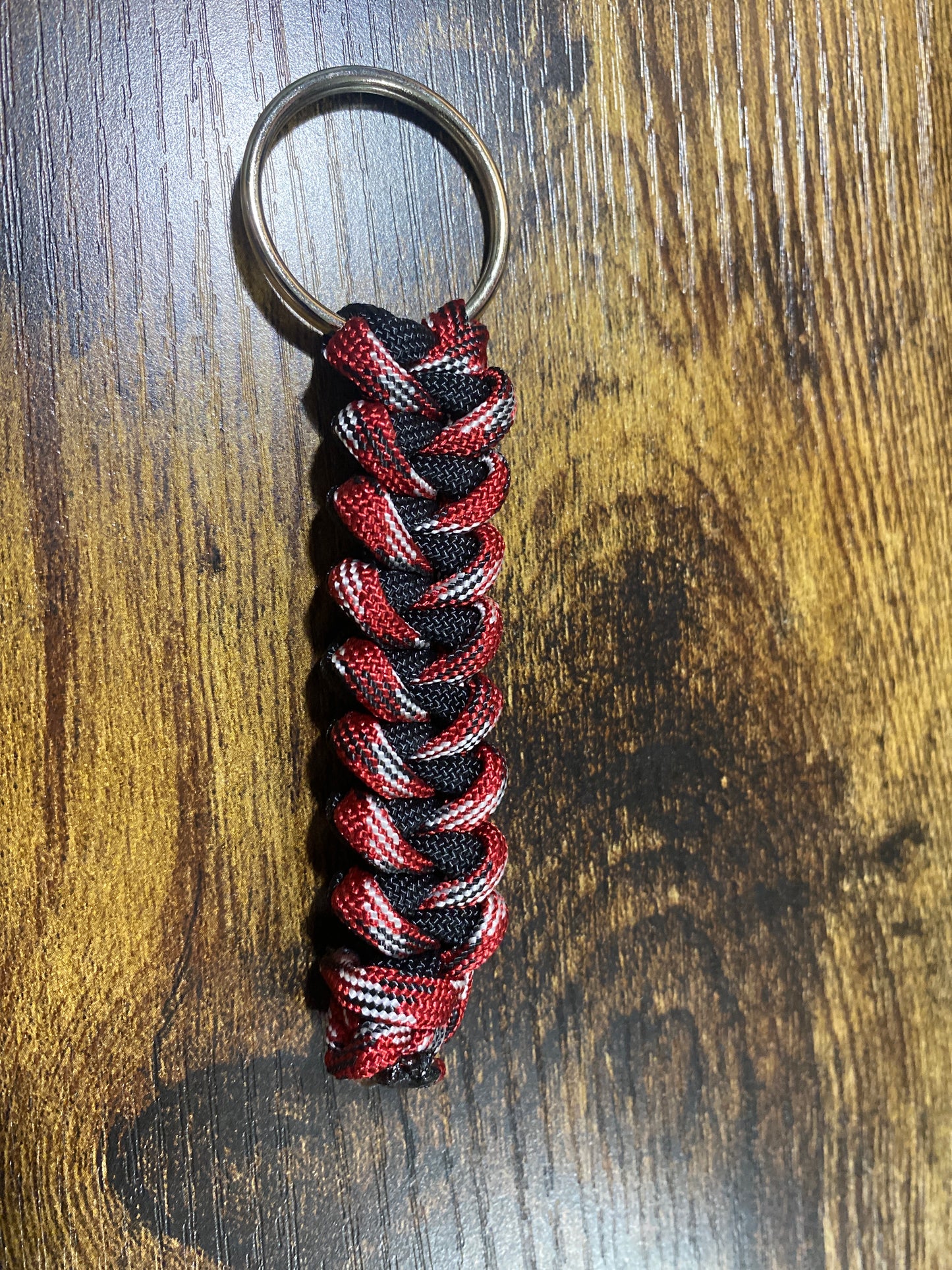 Paracord keychain