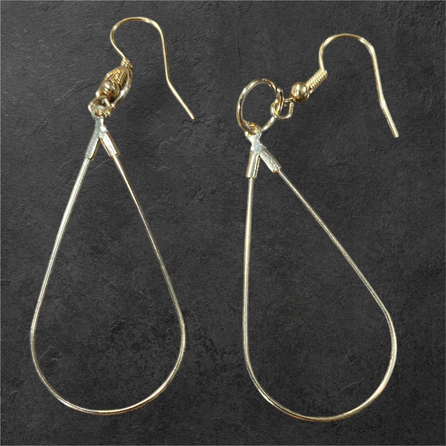 Teardrop hoop earrings