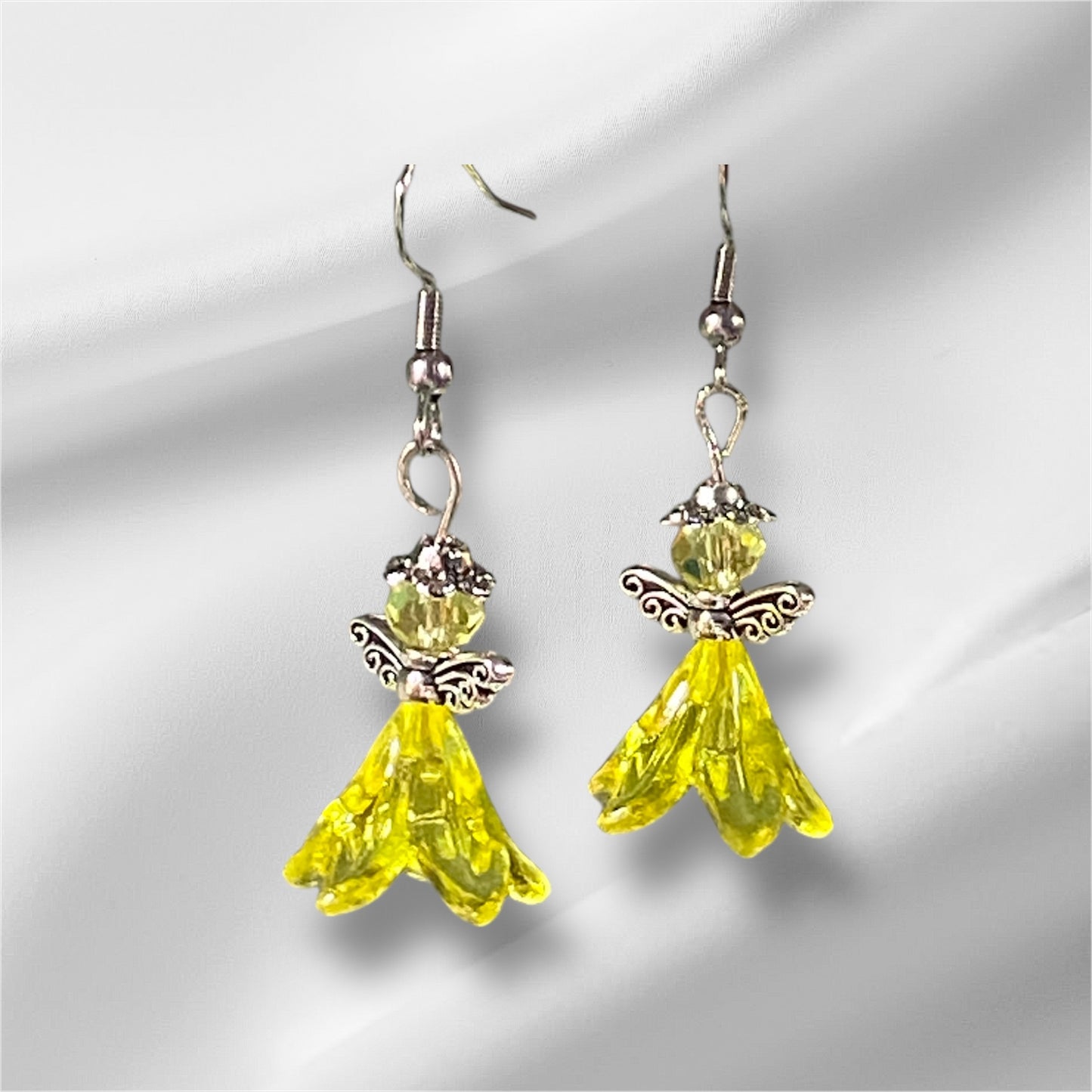 Angel earrings ￼